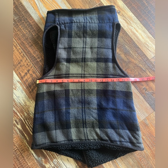 Reversible Draped Vest - Picture 9 of 10